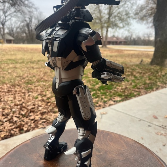 Hot Toys Iron Man 2 War Machine Special Edition - Picture 4 of 12